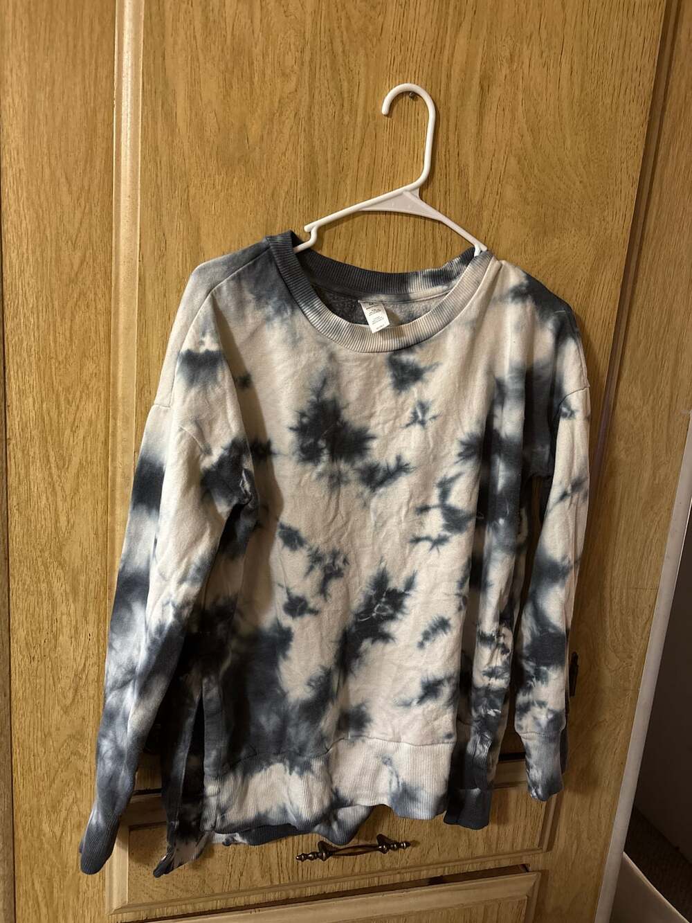 90 Degree By Reflex Women's Inky Chill Blue and Grey Tie-Dye Crewneck Sweatshirt